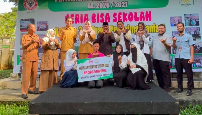 UPZ Baznas Semen Padang Salurkan Rp305,5 Juta Bantuan Pendidikan