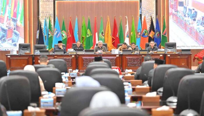 Ranperda Pertanggungjawaban APBD 2025 Disetujui, Mahyeldi: Masukan DPRD Jadi Evaluasi Perbaikan Tata Kelola