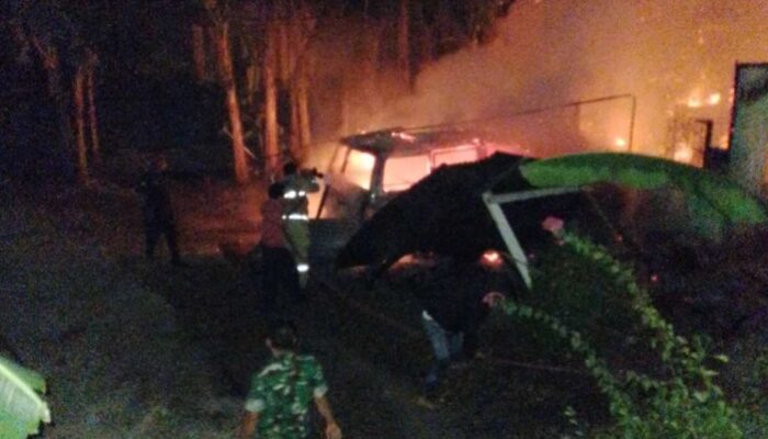 Dua Orang Tewas dalam Kebakaran Rumah di Batang Anai, Kerugian Ditaksir Rp500 Juta