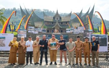 Pameran Foto ‘Prahara Pulau Emas’ Digelar di Tanah Datar, Angkat Kisah Bencana Sumatra