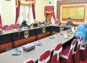 Pertemuan Gubernur Mahyeldi dengan akademisi terkait Biovora. (dok. adpsb)