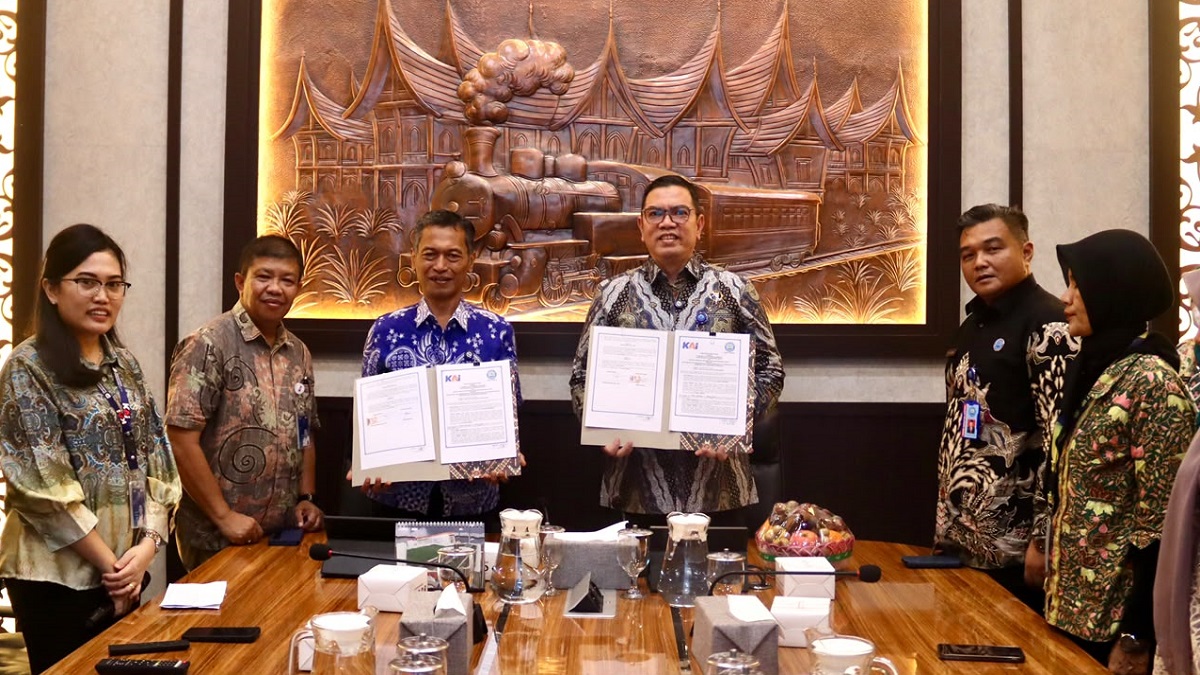 Pertemuan pimpinan KAI Divre II Sumbar dengan jajaran BNN Sumbar. (dok. istimewa)