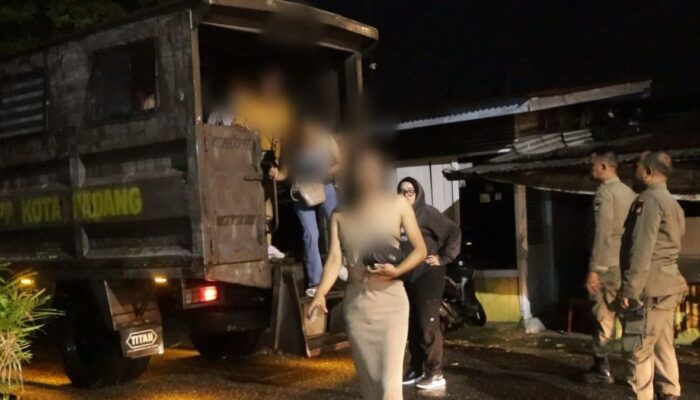 Satpol PP Padang Amankan Sembilan Pengunjung Tanpa Identitas dalam Operasi Yustisi
