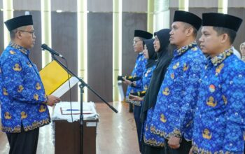 Sekdaprov Sumbar lantik pejabat fungsional. (dok. istimewa)