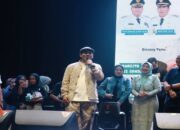Fauzana dan Buset Hibur Ribuan Warga di Puncak HUT ke-24 Kota Pariaman