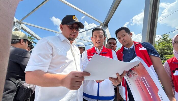 Andre Rosiade Tinjau Jembatan Bungus, Pastikan Antrean BBM Sumbar Dipicu Gangguan Distribusi Bukan Kelangkaan