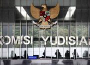 KY: Ada Indikasi Pelanggaran Kode Etik Hakim pada Perkara Nadiem Makarim dan Andrie Yunus