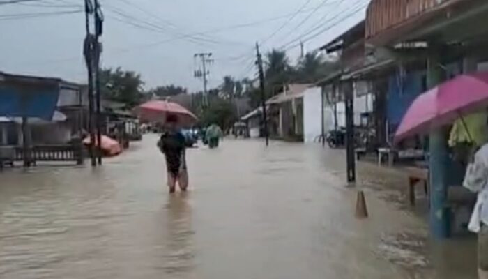 Banjir Rendam Sejumlah Kelurahan di Bungus Teluk Kabung, Warga Diminta Tetap Waspada