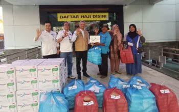 Bank Nagari bantu korban bencana di Padang. (dok. istimewa)