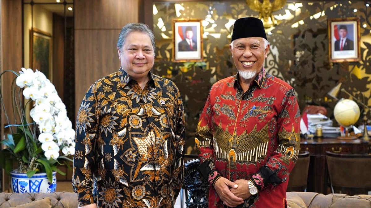 Gubernur Mahyeldi dan Menko Perekonomian Airlangga Hartanto. (dok. istimewa)