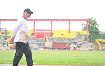Gubernur Mahyeldi Pastikan Rekonstruksi GOR Haji Agus Salim Berjalan Sesuai Rencana