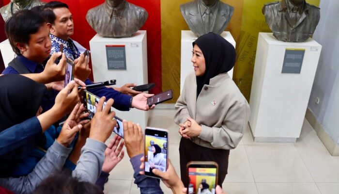 Kasus Yogi ‘Starlink’, Menkomdigi Tekankan Pembinaan dengan Tetap Hormati Proses Hukum
