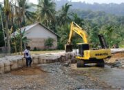 Pemko Padang Perkuat Jembatan dan Normalisasi Sungai Pascabencana
