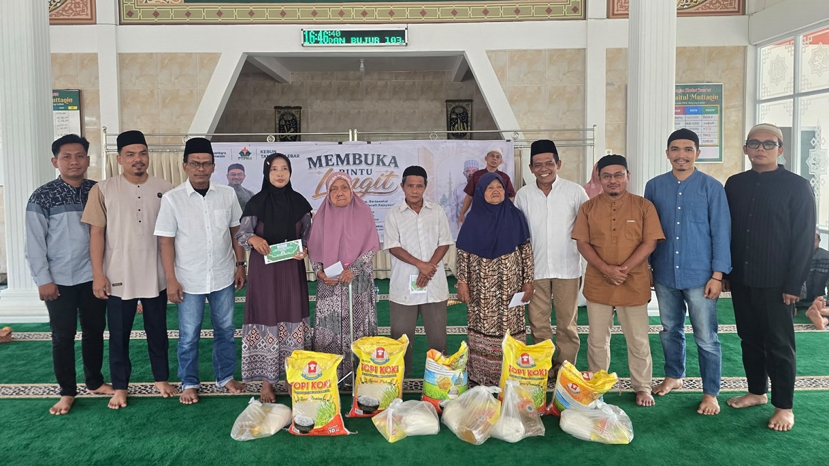 PTPN IV Regional 4 berbagi berkah di awal Rabiul Awal. (dok. istimewa)