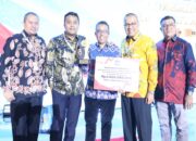 Pemprov Sumbar terima penghargaan. (dok. adpsb)
