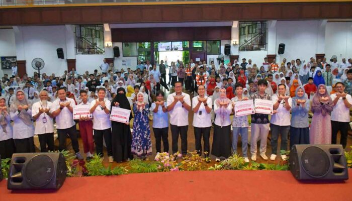 PT Semen Padang Salurkan Beasiswa Pendidikan Rp303,5 Juta kepada 198 Anak Karyawan Berprestasi