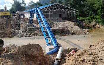 Perbaikan pipa Perumda AM di Padang. (dok. istimewa)