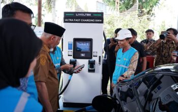 PLN Resmikan SPKLU Ultra Fast Charging di Kota Padang