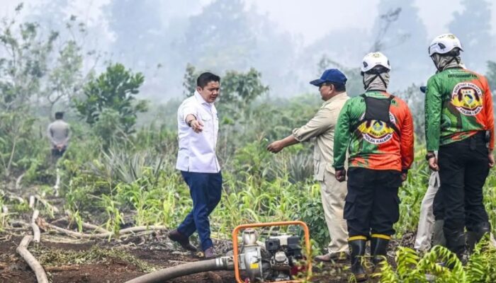 Tinjau Karhutla di Kubu Raya, Prabowo Minta Penanganan Cepat dan Terkoordinasi