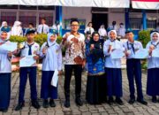 Rachmad Wijaya Jadi Pembina Upacara HUT RI ke-81 di SMPN 20 Padang, Dorong Pembangunan 10 Ruang Kelas Baru