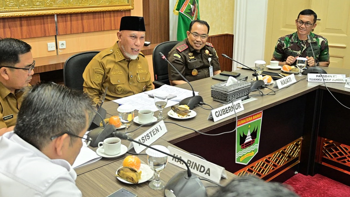Rapat koordinasi Forkopimda membahas isu narkoba dan LGBT yang merebak di Sumbar. (dok. adpsb)
