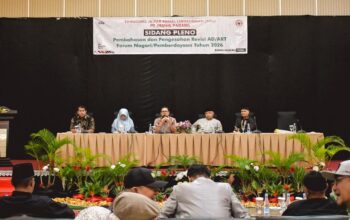 Sidang pleno pembahasan AD ART Forum Nagari dengan Semen Padang. (dok. istimewa)