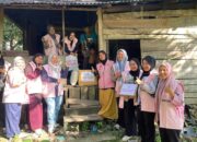 Srikandi PLN beri cahaya untuk masyarakat Koto Baru, Kabupaten Solok. (dok. istimewa)