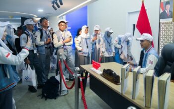 Staf Ahli Menteri Bidang Komunikasi dan Media Massa Kementerian Komunikasi dan Digital Molly Prabawaty mewakili Menkomdigi Meutya Hafid saat menerima kunjungan Forum Pelajar Indonesia, Kamis (6/8/2026). (Foto: Humas Kemkomdigi)