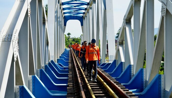 Antisipasi Cuaca Ekstrem, Kepala KAI Divre II Sumbar Pimpin Pemeriksaan Lintas Jalur Kereta Api Padang–Bukit Putus