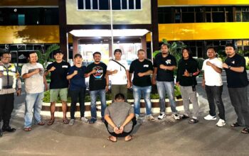 Tim Klewang Polresta Padang tangkap pelaku penggelapan uang majikan. (dok. istimewa)