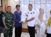 Walikota Pariaman Salurkan Bantuan Beras 10.126 Warga Kurang Mampu di Pariaman Selatan