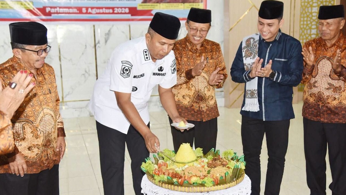 Wawako Pariaman Mulyadi hadiri ulang tahun PWRI. (dok. istimewa)