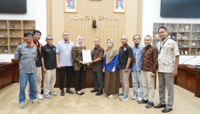 Andre Rosiade: Komisi VI Terima Aspirasi Serikat Pekerja PT Pos, Dorong Solusi Bersama Danantara