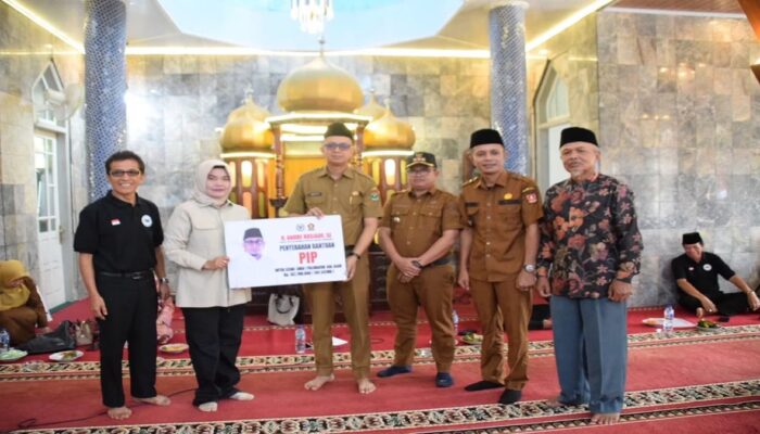 Perjuangkan Akses Pendidikan, Andre Rosiade Salurkan PIP untuk 105 Siswa SMKN 1 Palembayan Agam