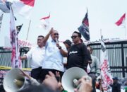 Andre Rosiade dkk Temui Massa AMPB di Depan DPR, Tegaskan RUU Perampasan Aset Disahkan Tahun Ini