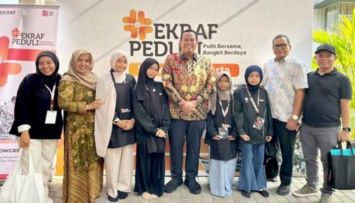 Karya Lukisan Anak-Anak Kota Pariaman Ditampilkan di Acara Ekraf Peduli