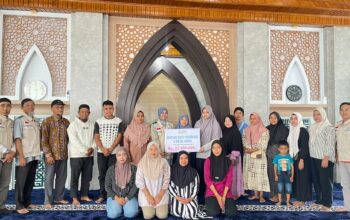Dari Kepedulian, Tumbuh Harapan: YBM PLN UP3 Solok Dukung Pendidikan dan Usaha