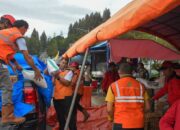 PT Semen Padang Kirim Bantuan Logistik untuk Korban Galodo di Arosuka