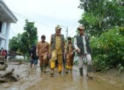 Tinjau Langsung Banjir Bandang Solok, Mahyeldi Fokus pada Keselamatan Warga dan Percepatan Pemulihan