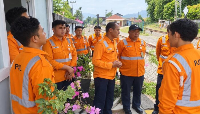 KAI Divre II Sumbar Tingkatkan Kompetensi Penjaga Perlintasan melalui Diklap Refreshing Secara Bertahap