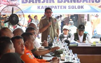 Kepala BNPB Suharyono saat berada di lokasi galodo Solok. (dok. istimewa)