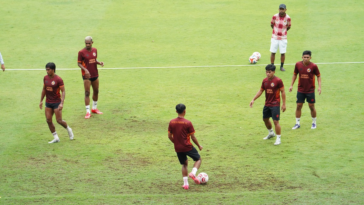 Ofisial Training Semen Padang FC jelang lawan Persiraja. (dok. MO SPFC)