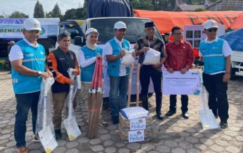 Galodo Datang Membawa Luka, PLN UID Sumbar Hadir Menyalakan Harapan Warga