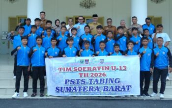 Pelepasan pemain PSTS Tabing untuk Piala Soeratin U13 tingkat Nasional. (dok. adpsb)