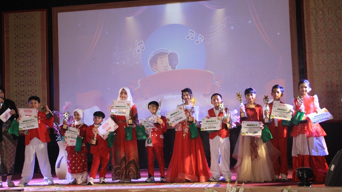 Pemenang lomba lagu anak Nasional di RRI Padang. (dok. istimewa)
