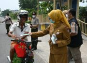 Pemko Padang Bagikan Masker Gratis Tanggapi Dampak Kabut Asap