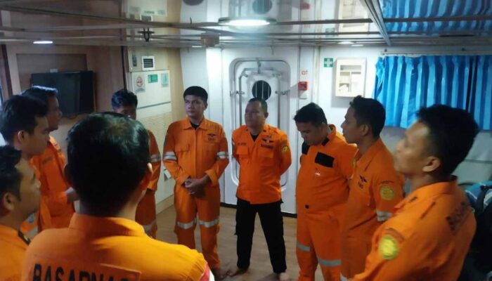 Mesin Kapal Mati Sejak Senin, Dua Nelayan Pessel Terjebak di Tengah Laut