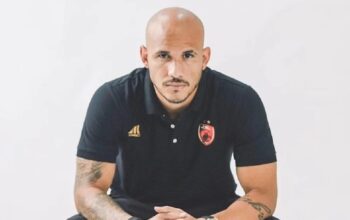 Pemain anyar Semen Padang FC dari PSM, Savio Roberto. (dok. istimewa)