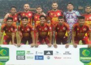 Skuat Semen Padang FC saat melawan PSIS. (dok. istimewa)