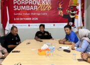 Tim karetaker KONI Agam menghadap Ketua Umum KONI Sumbar Hamdanus. (dok. istimewa)